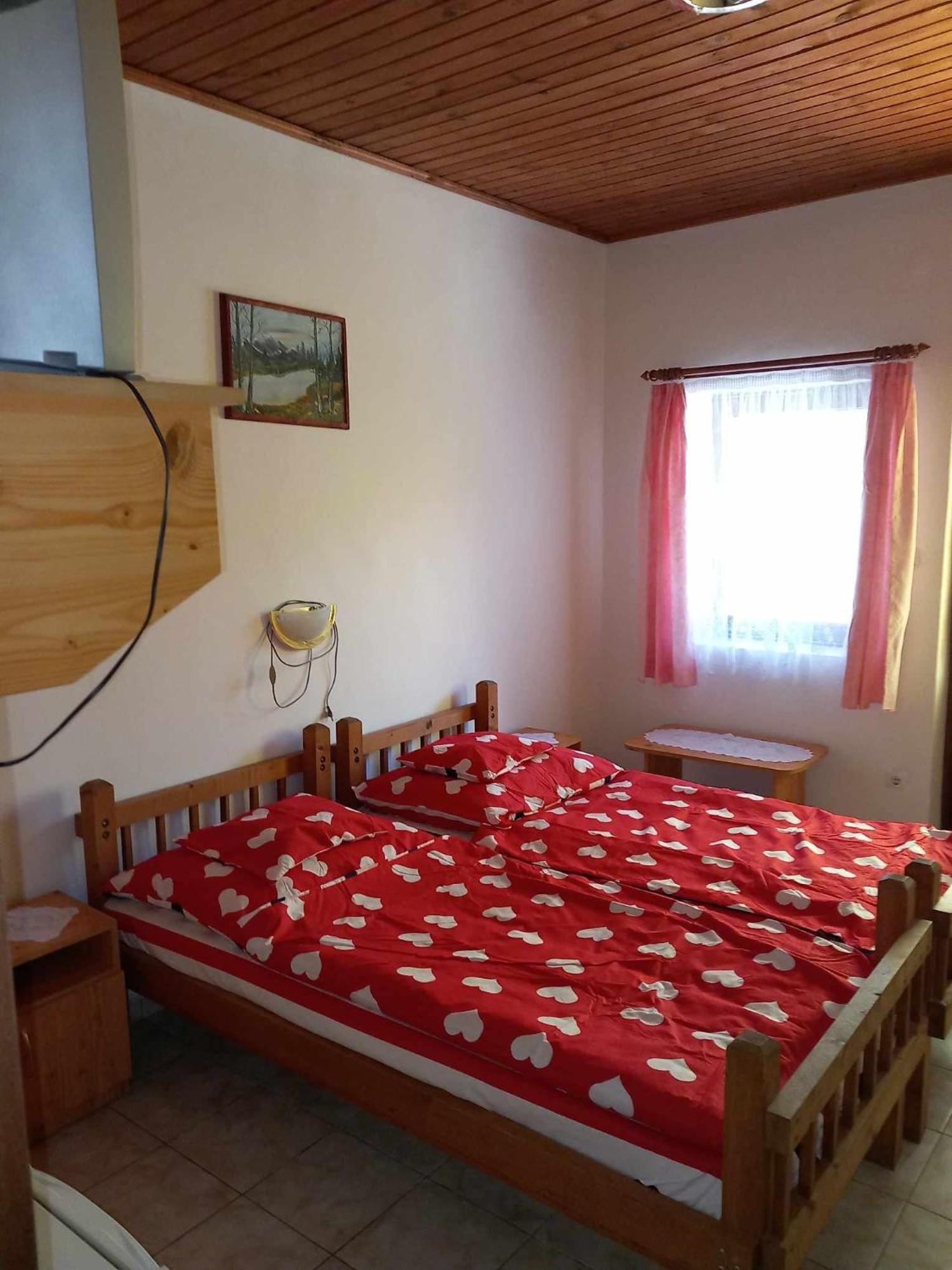 Apartament Zsuzsa Apartman Poroszló Zewnętrze zdjęcie